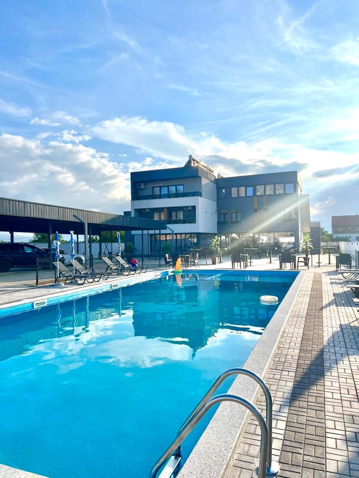 Hotel Focus Prilep Kültér fotó